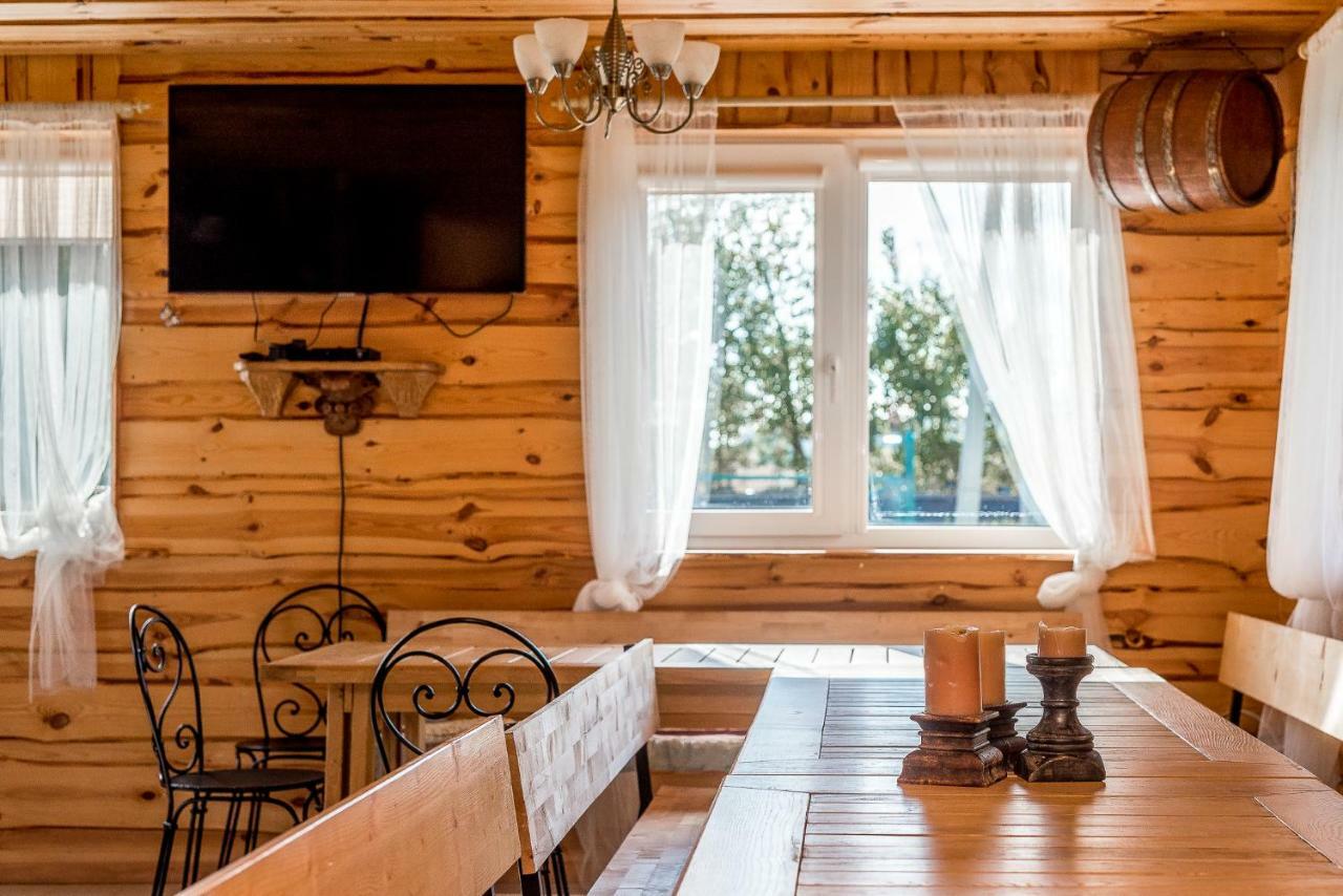 Edmart Villa Dobromisle Екстериор снимка